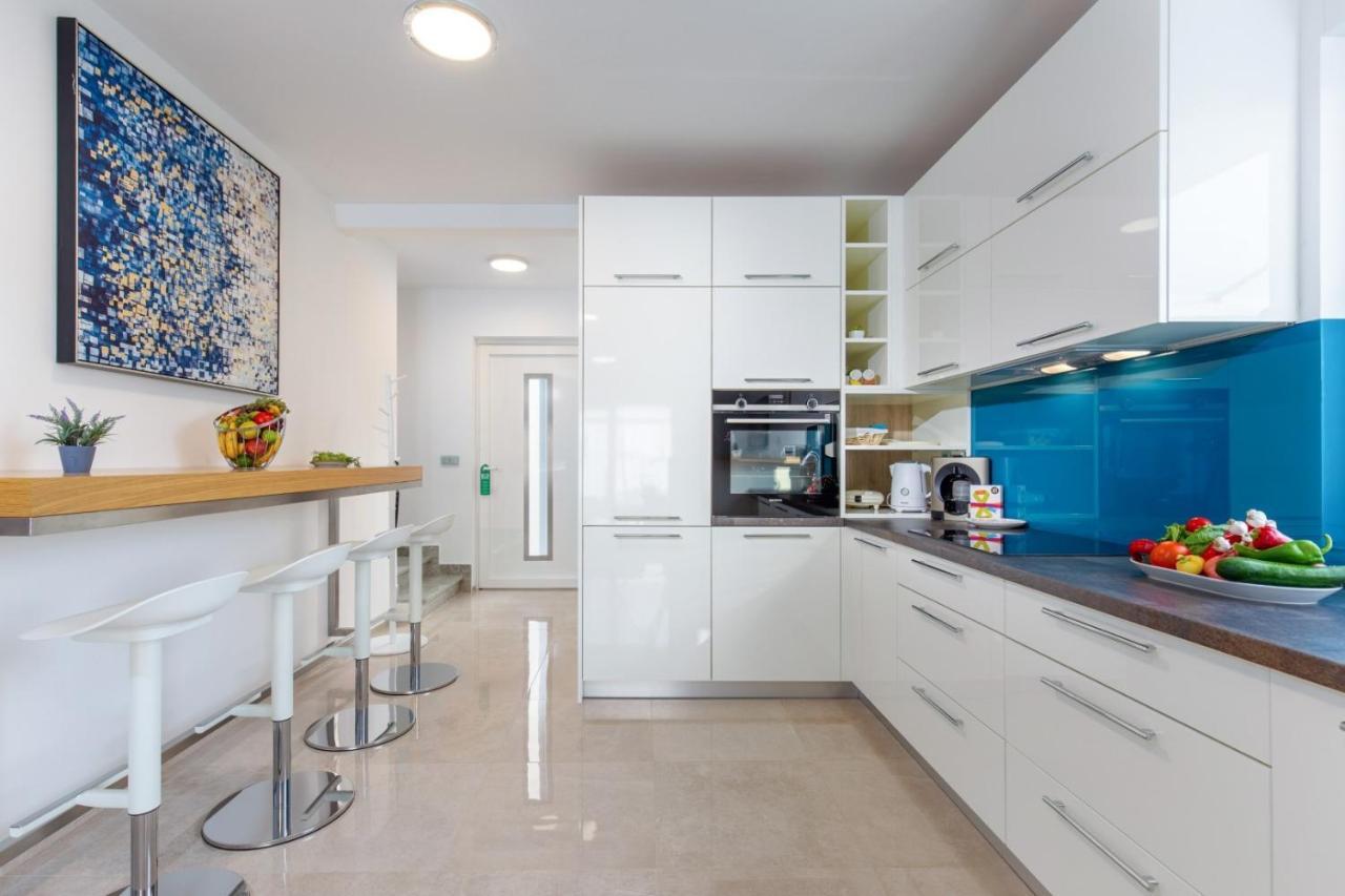 Tarari Luxury Apartment Baška Buitenkant foto
