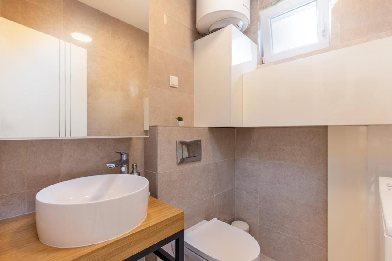 Tarari Luxury Apartment Baška Buitenkant foto